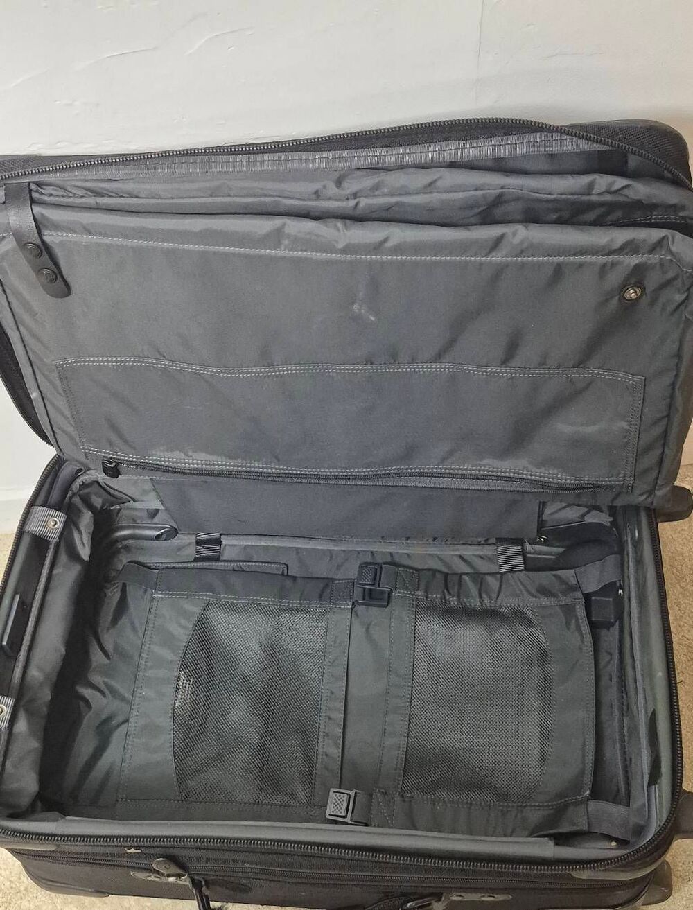 Briggs &Riley Baseline carry-on - Picture 11 of 11